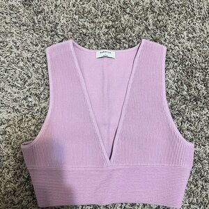 Babaton Lilac Ribbed V-Neck Crop Top